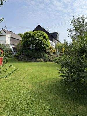 Hausansicht Garten