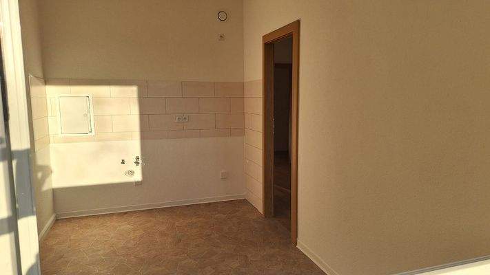 Küche mit Fliesenspiegel