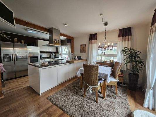 Ess- Küche OG