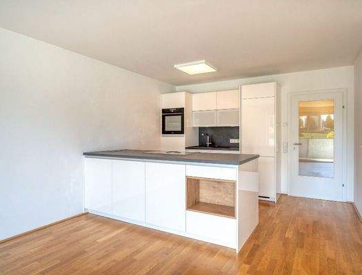 HP5-2-Zimmer-Wohnung-Oberndorf-Kochbereich