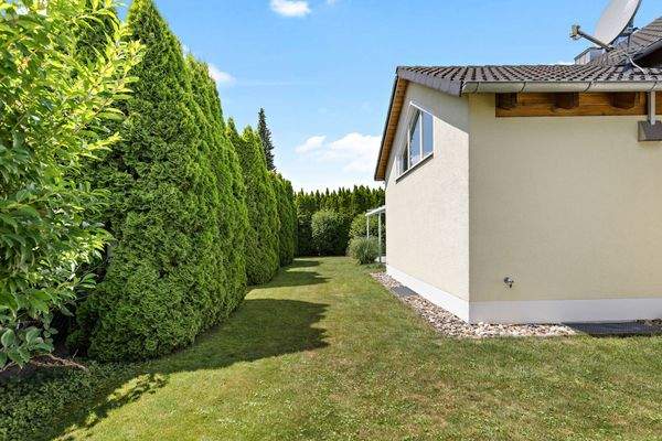 Garten auf der Südseite