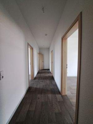 geräumiger Flur.jpg