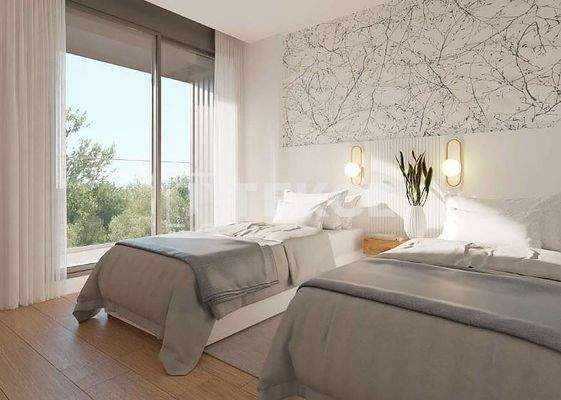 Townhouses with a Private Garden in Prime Location in Malaga