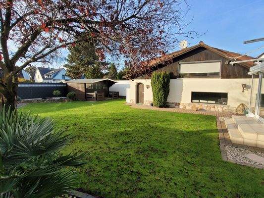 Garage mit Appartement