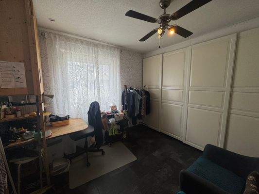 2.Schlafzimmer im 1.OG.jpeg