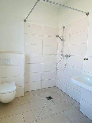 Modernes Badezimmer