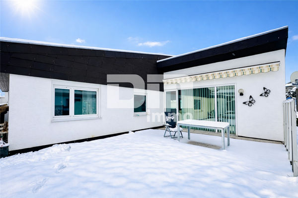 Rückansicht / Terrasse