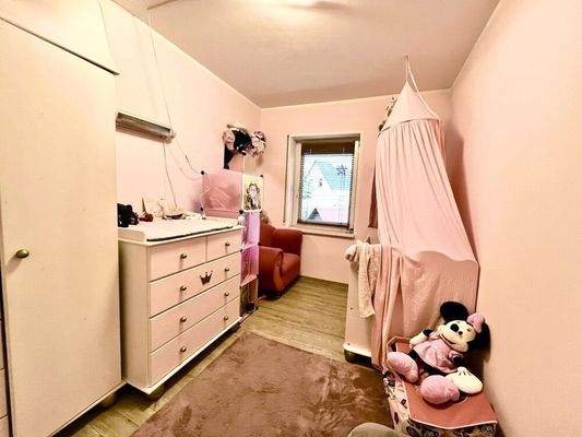 Kinderzimmer EG