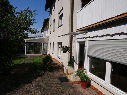 Hausansicht vom Garten