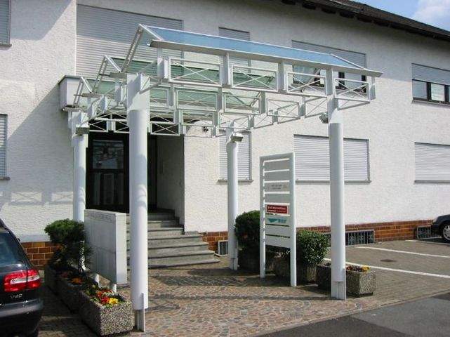 Wohnen und Arbeiten unter einem Dach! Elegante Wohnung/Büro in TOP