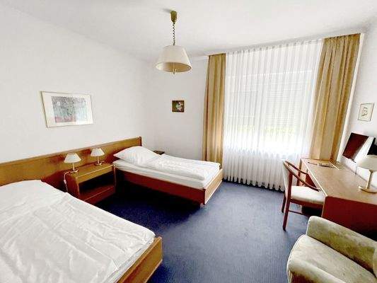 Doppelzimmer mit zwei Betten