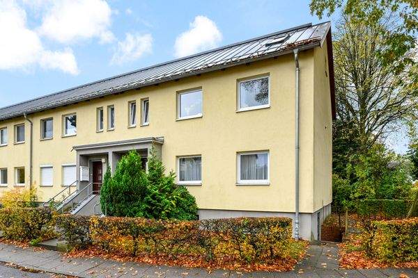 Straßen Hausansicht 