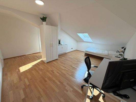 Zimmer 1 Shared/Couple Room