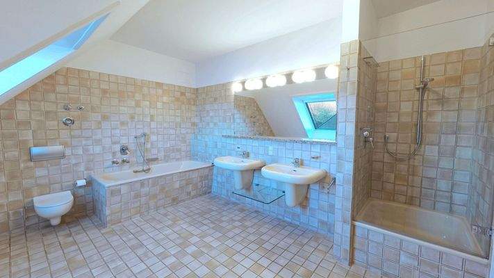 Vollbad Dachgeschoss