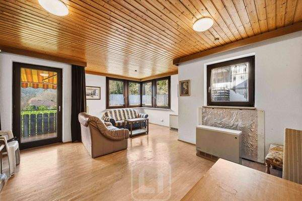 Wohn-/Esszimmer | Balkon