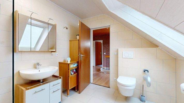 Badezimmer Dachgeschoss