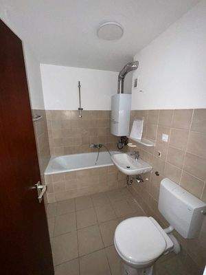 Badezimmer mit Badewanne