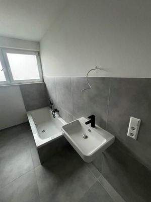 30 Impressionen aus den Wohnungen Bädern Balkonen