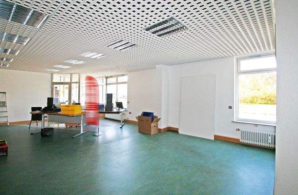 Gewerberaum groß - Blick Richtung Eingang