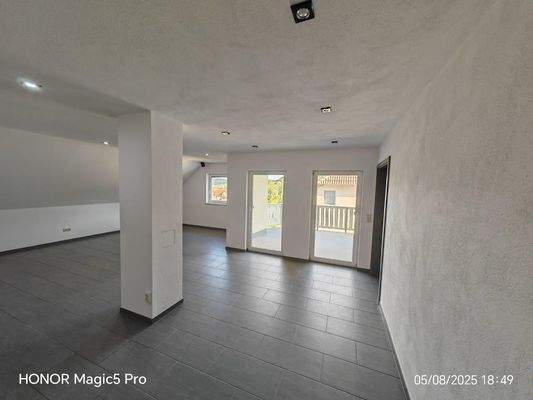 Wohnzimmer Dachgeschoß 1.jpg