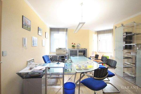 Büro in der Gewerbeeinheit