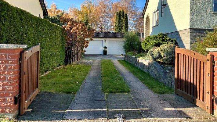 Grundstückseinfahrt