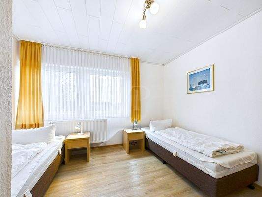 Schlafzimmer 2 Whg. 2 EG