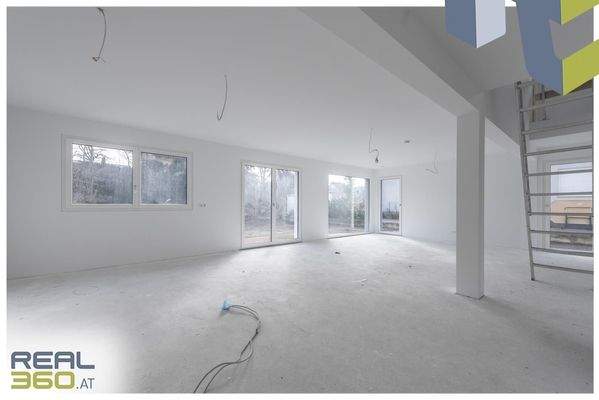 Sonniger Wohn- Essbereich im EG