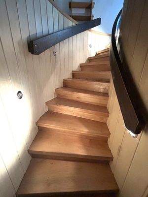 Treppe zum Kellergeschoss 