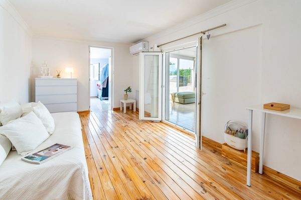 Sonniges Schlafzimmer