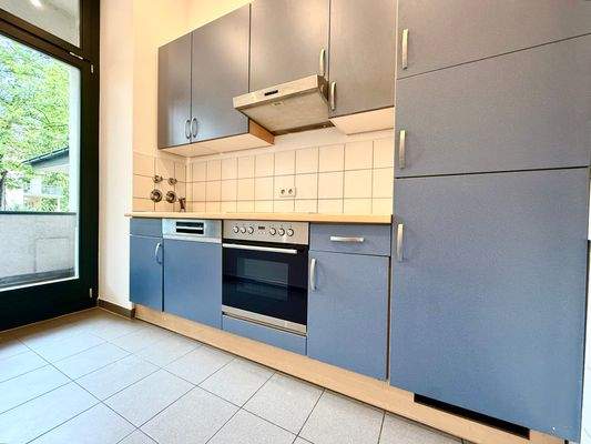 Küche mit Einbauküche