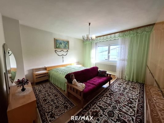 2. Schlafzimmer
