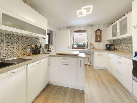 Haus hinten - Küche EG