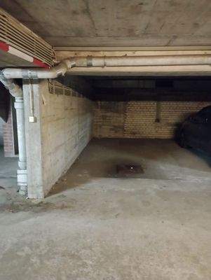 Tiefgaragenstellplatz