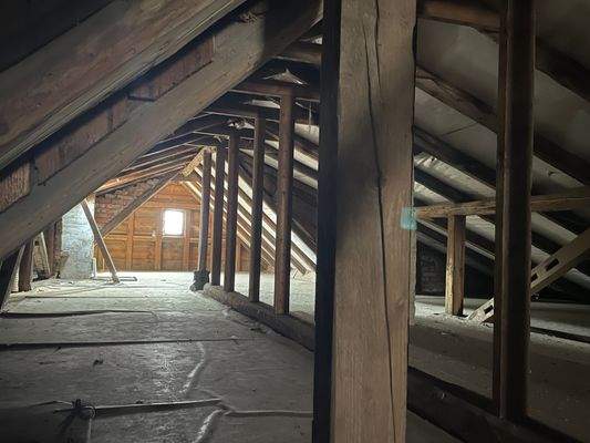 DG - Dachboden Wohnhaus