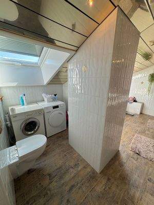 Hauptbad (vorderer Bereich)