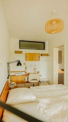 Schlafzimmer (15).jpg