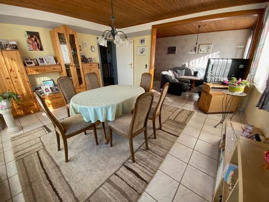 Esszimmer (1)