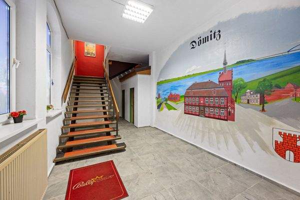 Eingangsbereich zur Spielhallte und WCs der Gastronomiefläche