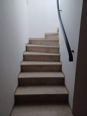 Treppenaufgang Keller.jpg