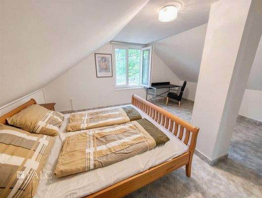 Schlafzimmer zwei, oben