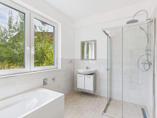 Badezimmer_2_linke Hälfte 