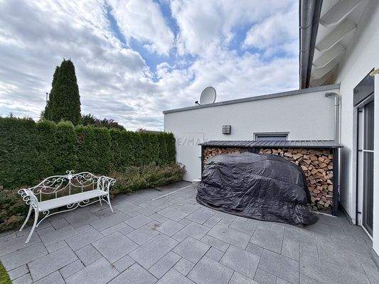 Doppelgarage_Zugang_Terrasse