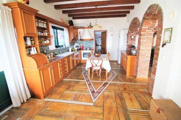 Luxuriöse Villa mit atemberaubendem Panoramablick