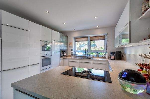 Moderne Einbauküche