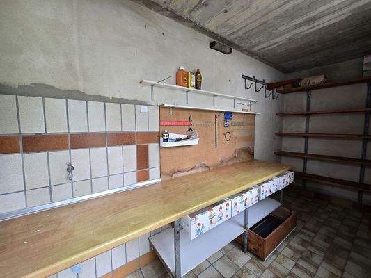 Gerätehaus und Werkstatt