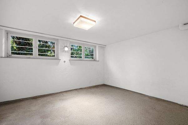 Wohnlich nutzbarer Raum im Untergeschoss