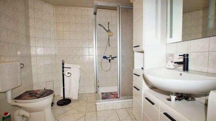 Bad im Kellergeschoss