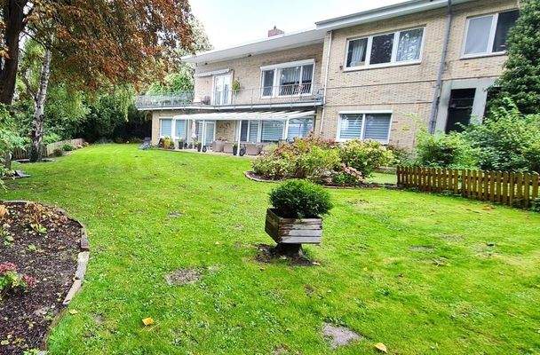 Große Wohnung Erdgeschoss