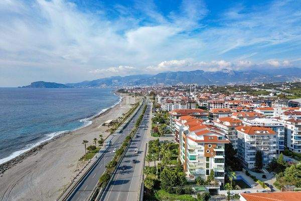 Furnished Duplex Seaside Apartment in Alanya